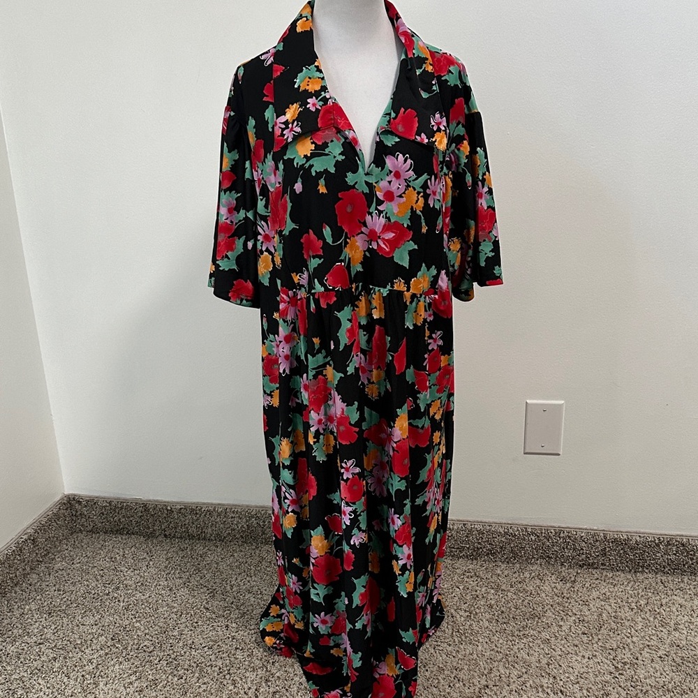 🪉 Metropolitan Maxi Dress
